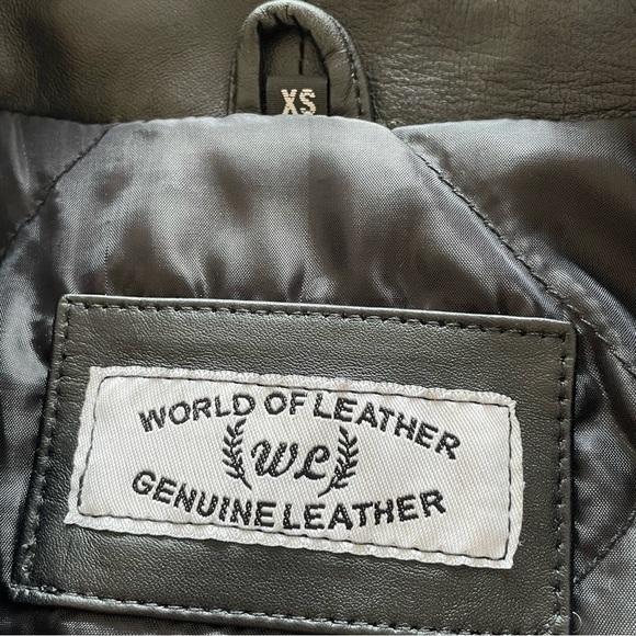 World of Leather WL Black Genuine Leather 3 Button Blazer Jacket EUC Size XS - Picture 5 of 6